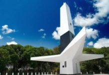 Cabo Branco Lighthouse in danger
